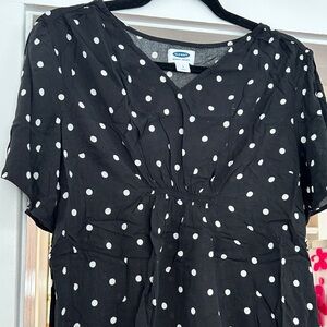 Old Navy Black and White Polka Dot Top
